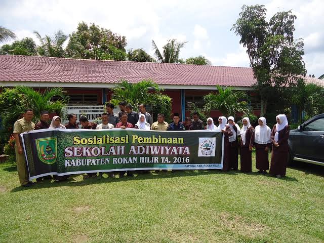 http://gaungriau.com/gambar/foto/1894375831.jpeg