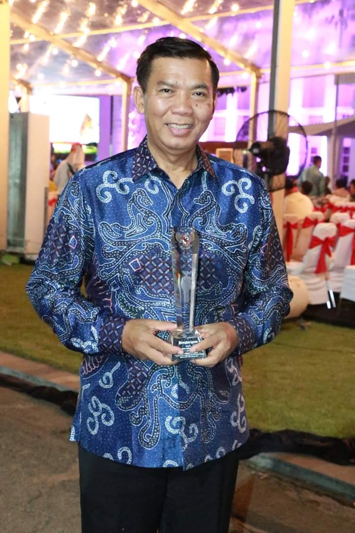 http://gaungriau.com/gambar/foto/2251549703.jpg