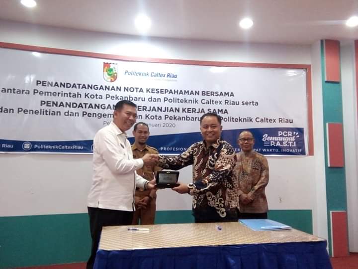 http://gaungriau.com/gambar/foto/3034130507.jpeg