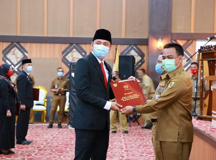 http://gaungriau.com/gambar/foto/5487085888.jpeg