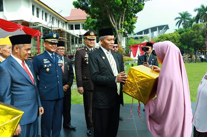http://gaungriau.com/gambar/foto/7514519966.jpg