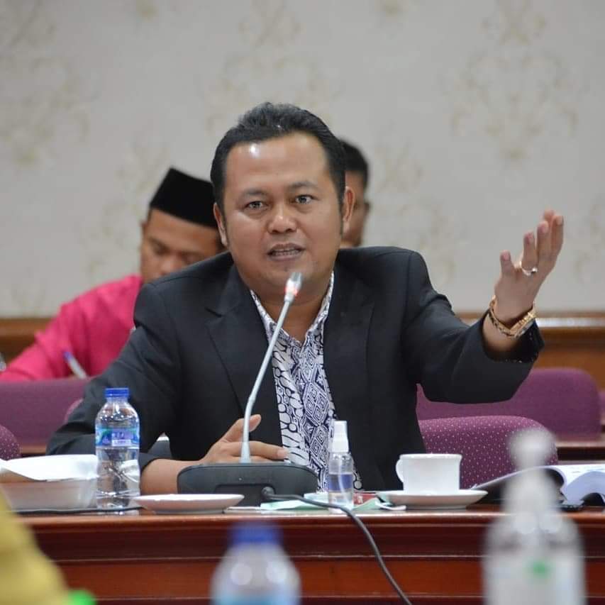 http://gaungriau.com/gambar/foto/7784134061.jpeg
