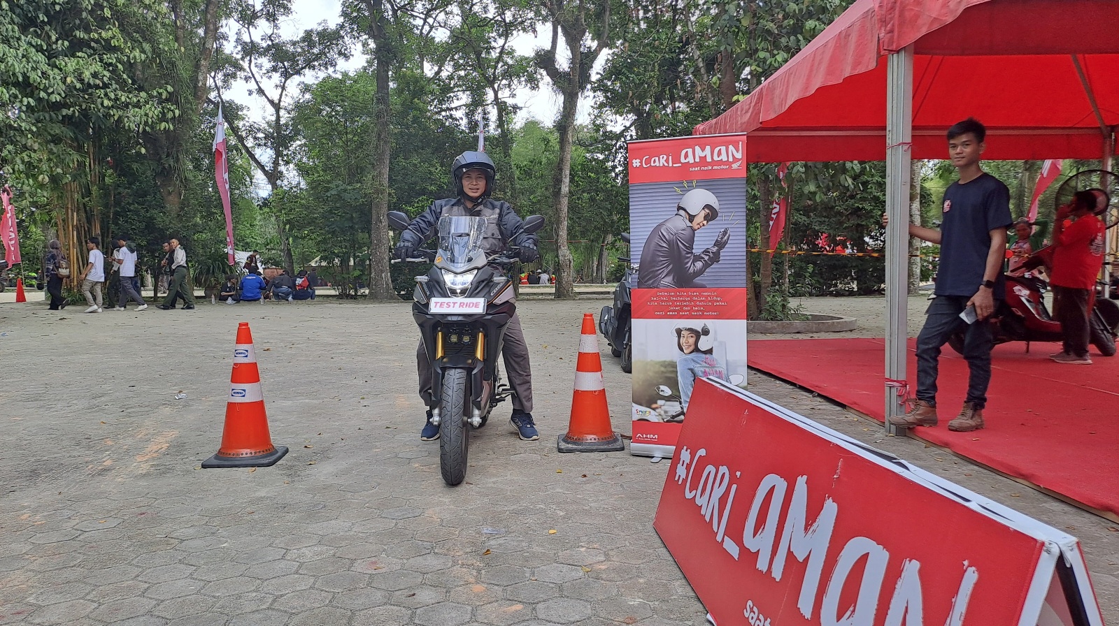 https://gaungriau.com/gambar/foto/2298588725.jpg