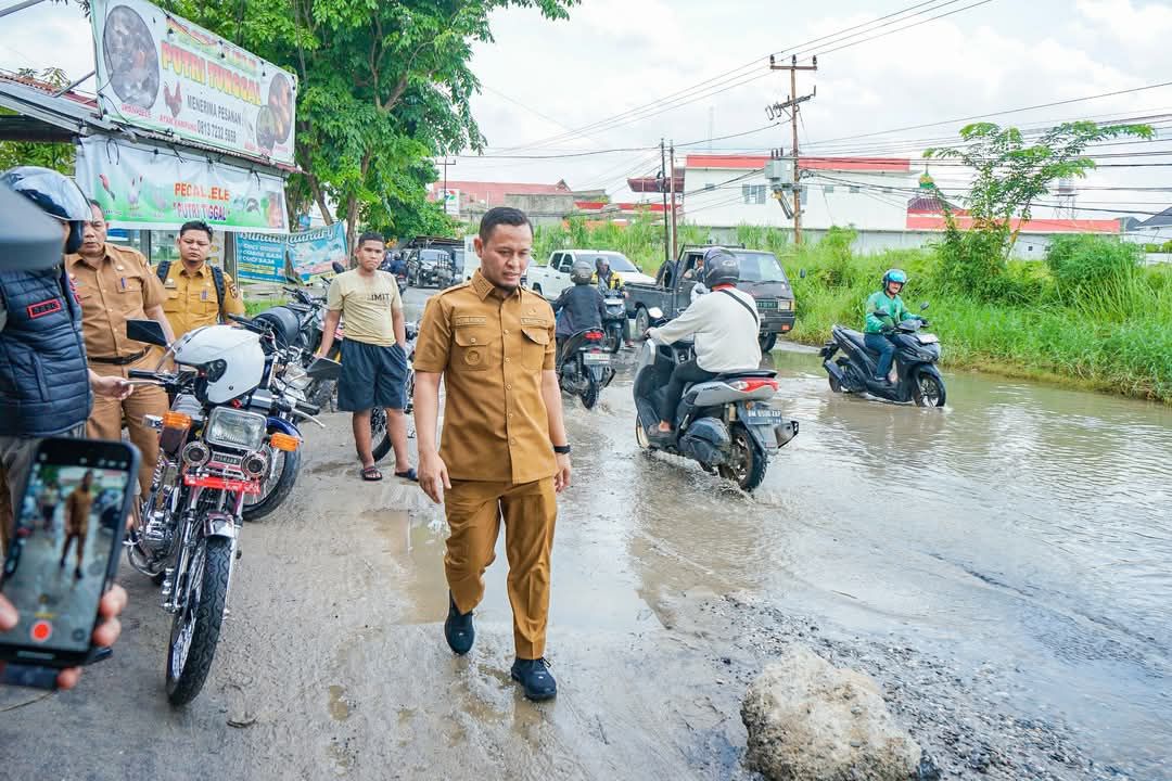 https://gaungriau.com/gambar/foto/2338022045.jpg